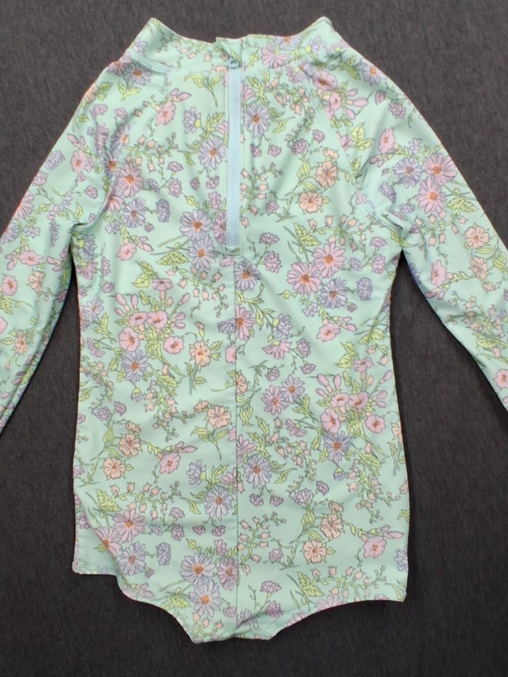 Oshkosh girls rashguard size 8 pink and green good condition